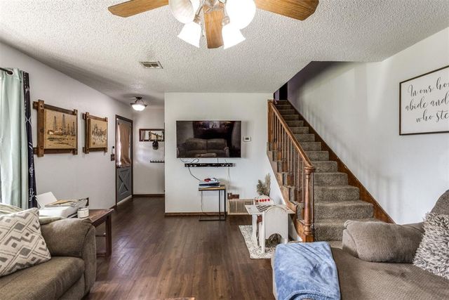 8809 S Kentucky Avenue, Oklahoma City, OK 73159