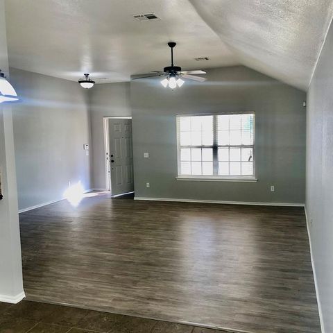 233 Spring Creek Road, Oklahoma City, OK 73117