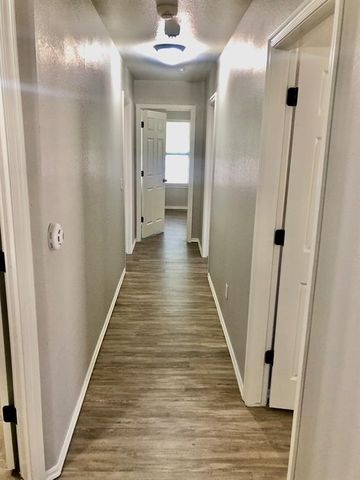 233 Spring Creek Road, Oklahoma City, OK 73117