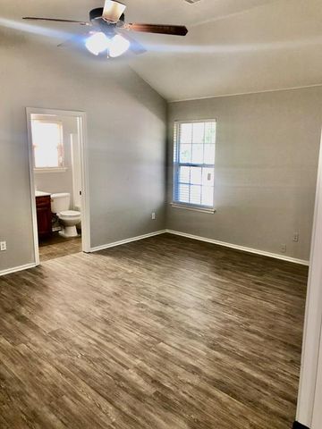 233 Spring Creek Road, Oklahoma City, OK 73117