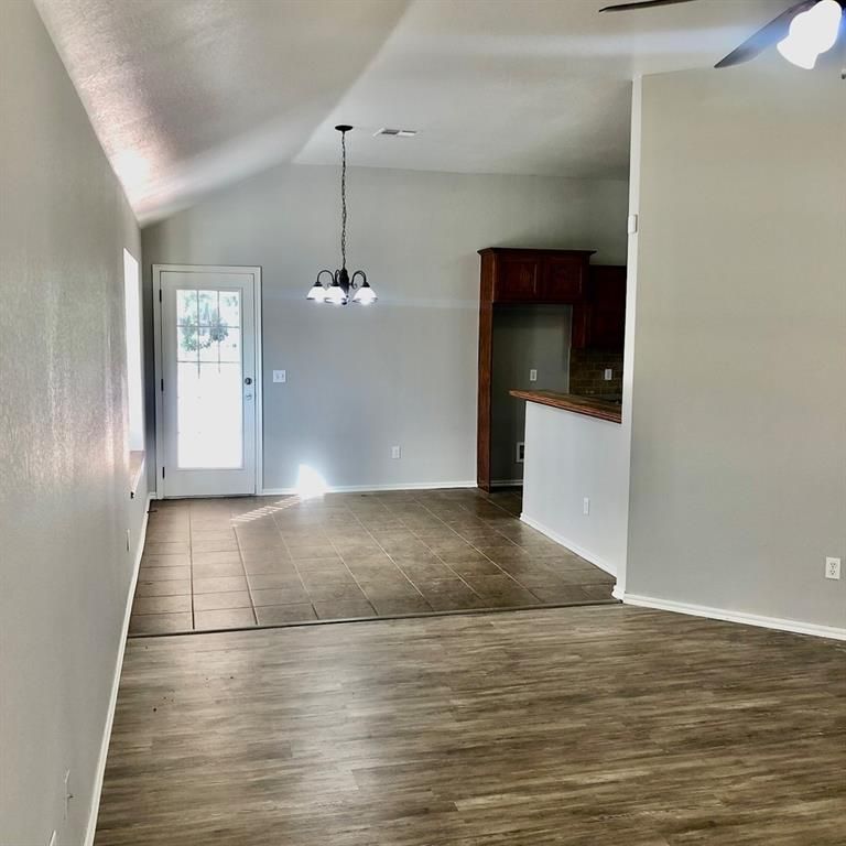 233 Spring Creek Road, Oklahoma City, OK 73117