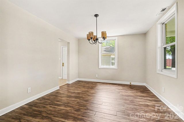 1820 Genesis Park Place, Charlotte, NC 28206