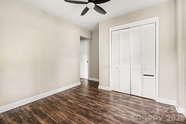 1820 Genesis Park Place, Charlotte, NC 28206