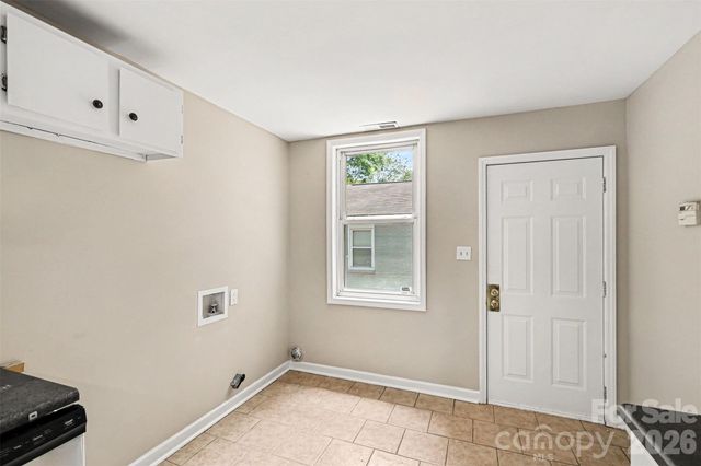 1820 Genesis Park Place, Charlotte, NC 28206