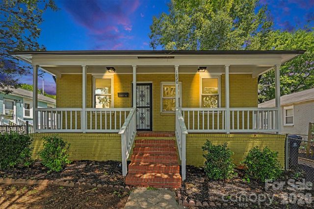 1820 Genesis Park Place, Charlotte, NC 28206