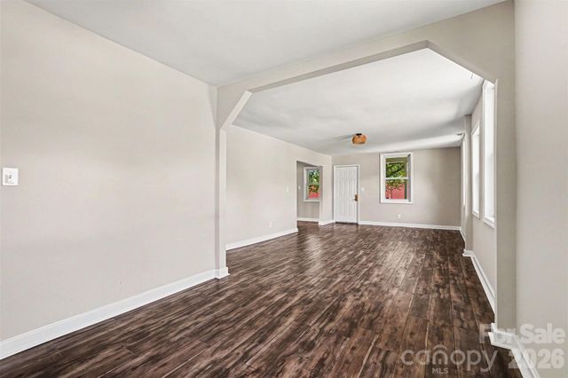 1820 Genesis Park Place, Charlotte, NC 28206
