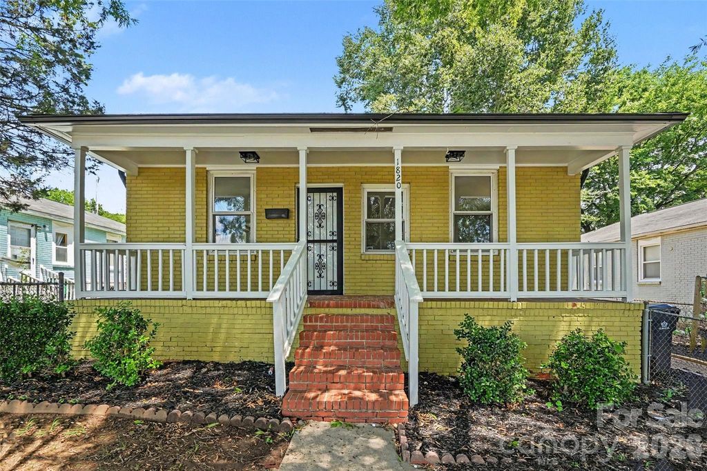 1820 Genesis Park Place, Charlotte, NC 28206
