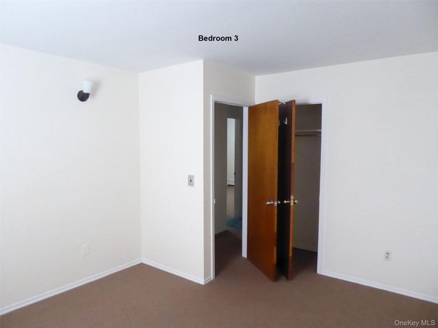 95 Valentine Avenue 2nd Fl, Glen Cove, NY 11542