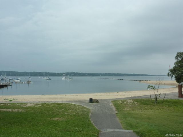95 Valentine Avenue 2nd Fl, Glen Cove, NY 11542