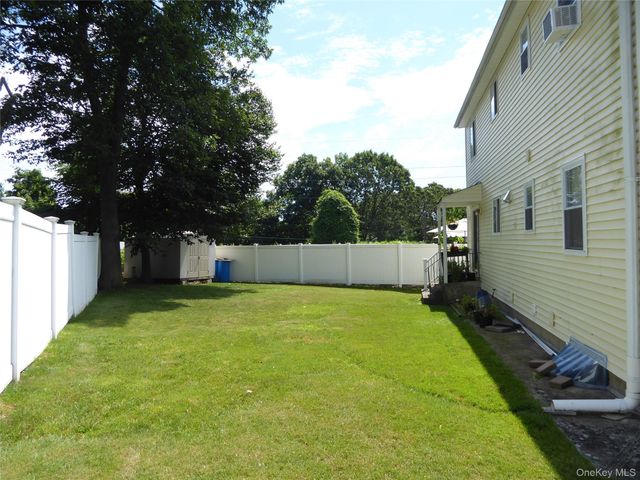 95 Valentine Avenue 2nd Fl, Glen Cove, NY 11542