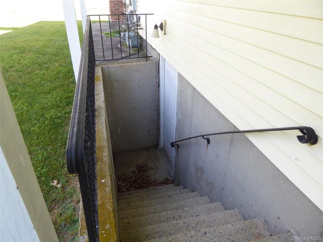 95 Valentine Avenue 2nd Fl, Glen Cove, NY 11542