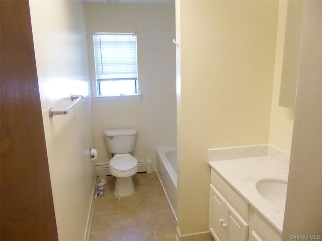 95 Valentine Avenue 2nd Fl, Glen Cove, NY 11542
