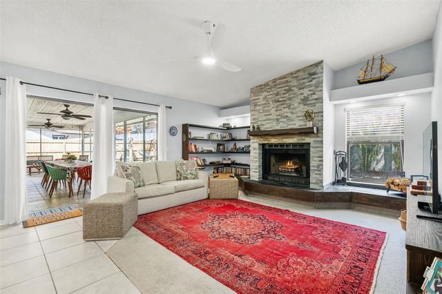 2715 BERRYKNOLL PLACE, Valrico, FL 33596