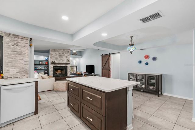 2715 BERRYKNOLL PLACE, Valrico, FL 33596