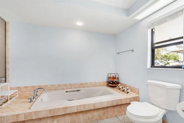 2715 BERRYKNOLL PLACE, Valrico, FL 33596