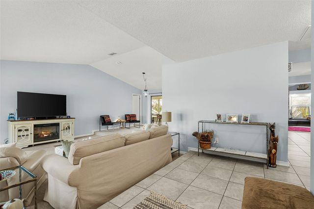 2715 BERRYKNOLL PLACE, Valrico, FL 33596