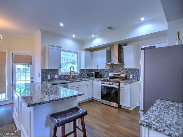 355 Wesfork Way, Suwanee, GA 30024