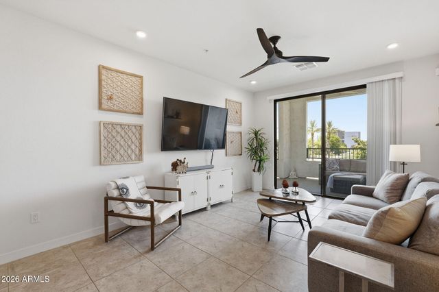 2511 W QUEEN CREEK Road 201, Chandler, AZ 85248