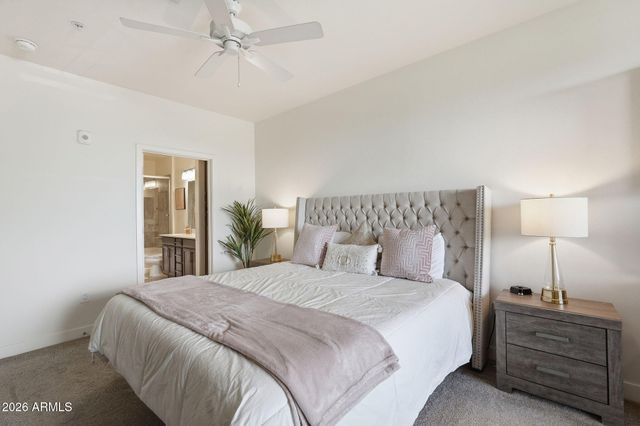 2511 W QUEEN CREEK Road 201, Chandler, AZ 85248