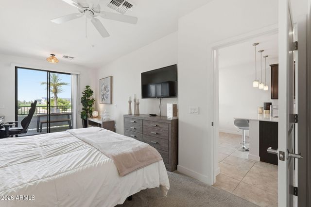 2511 W QUEEN CREEK Road 201, Chandler, AZ 85248