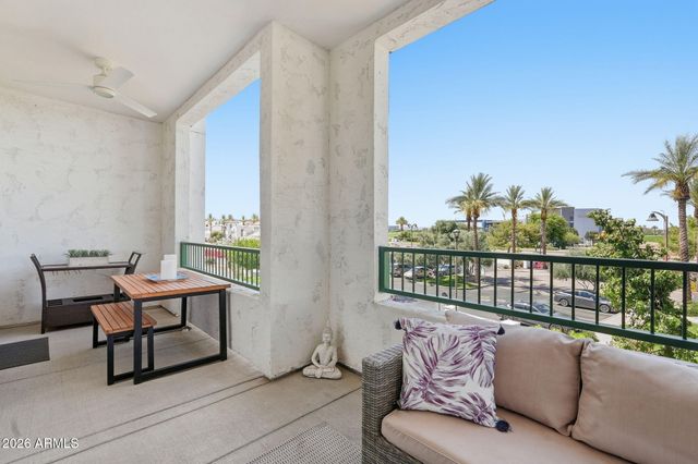 2511 W QUEEN CREEK Road 201, Chandler, AZ 85248
