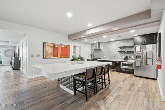 2511 W QUEEN CREEK Road 201, Chandler, AZ 85248