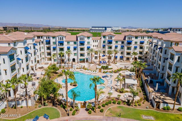 2511 W QUEEN CREEK Road 201, Chandler, AZ 85248
