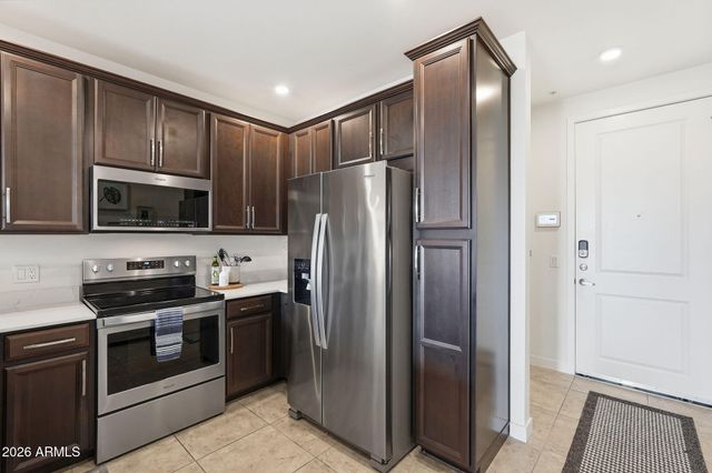 2511 W QUEEN CREEK Road 201, Chandler, AZ 85248