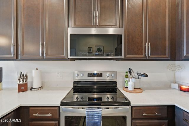 2511 W QUEEN CREEK Road 201, Chandler, AZ 85248