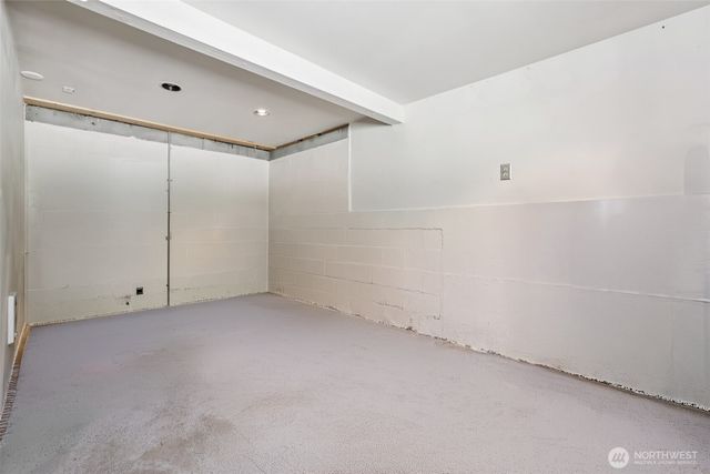 17209 W Riverside Drive, Bothell, WA 98011