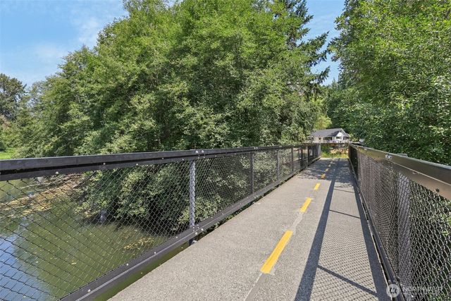 17209 W Riverside Drive, Bothell, WA 98011