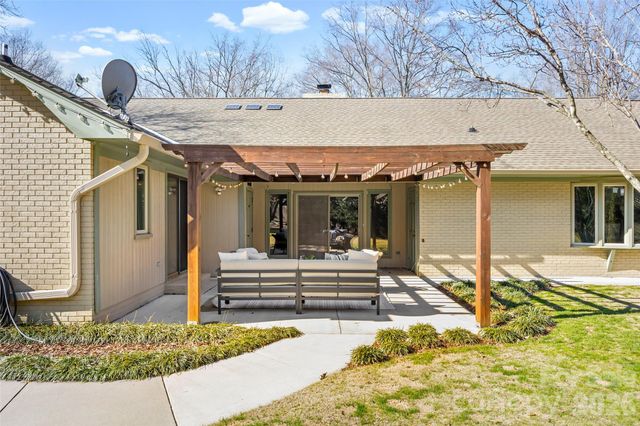 3513 Chilham Place, Charlotte, NC 28226