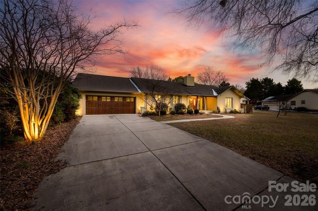 3513 Chilham Place, Charlotte, NC 28226