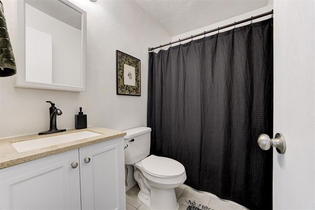 9421 Checkerbloom Drive, Oklahoma City, OK 73165