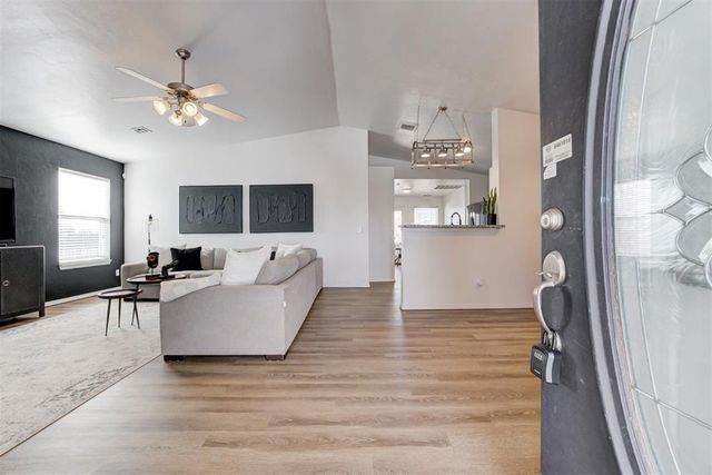 9421 Checkerbloom Drive, Oklahoma City, OK 73165