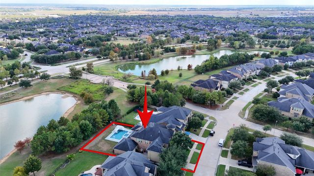 5615 Caspian Falls Lane, Fulshear, TX 77441