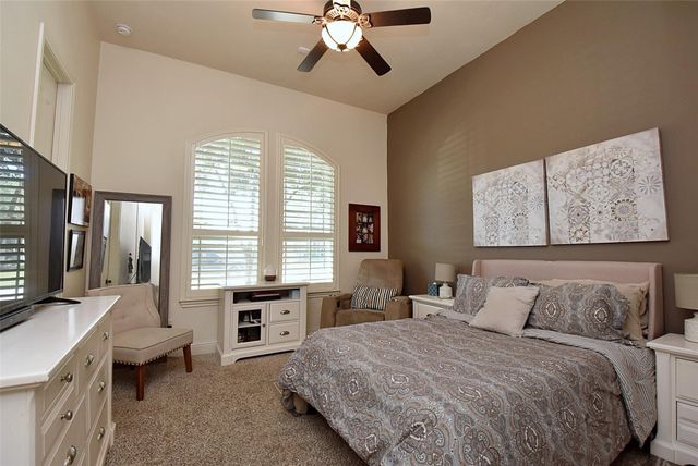 5615 Caspian Falls Lane, Fulshear, TX 77441
