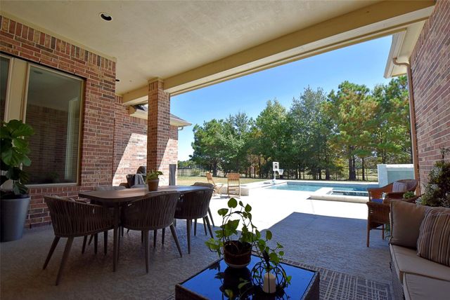 5615 Caspian Falls Lane, Fulshear, TX 77441
