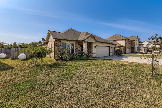 12243 N Chestnut Hills Drive, Conroe, TX 77303