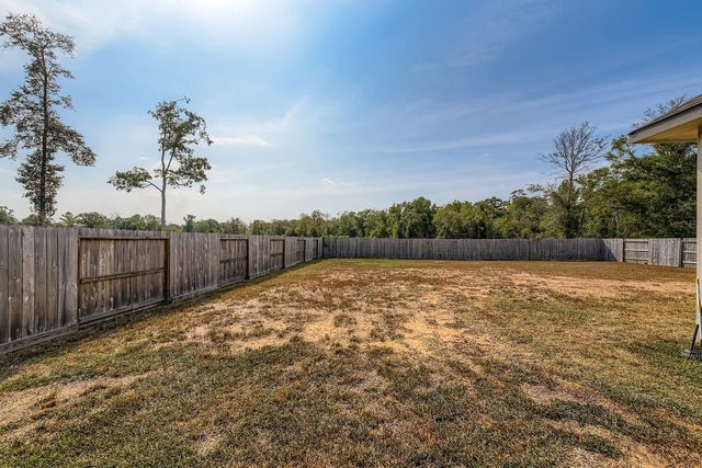 12243 N Chestnut Hills Drive, Conroe, TX 77303