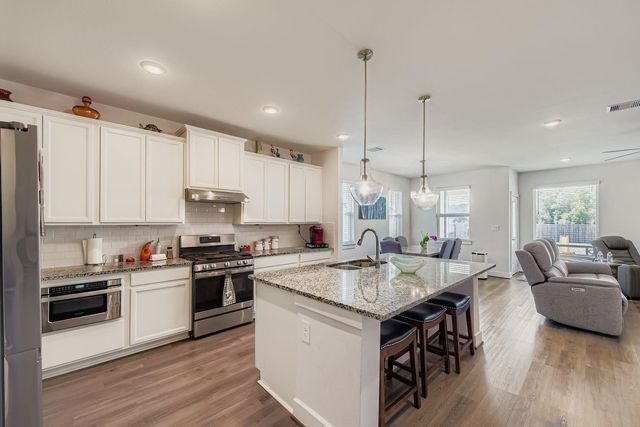 12243 N Chestnut Hills Drive, Conroe, TX 77303