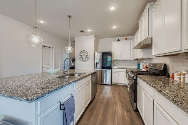 12243 N Chestnut Hills Drive, Conroe, TX 77303