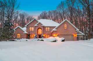 6480 Breezy Point Lane, Oshtemo Twp, MI 49009