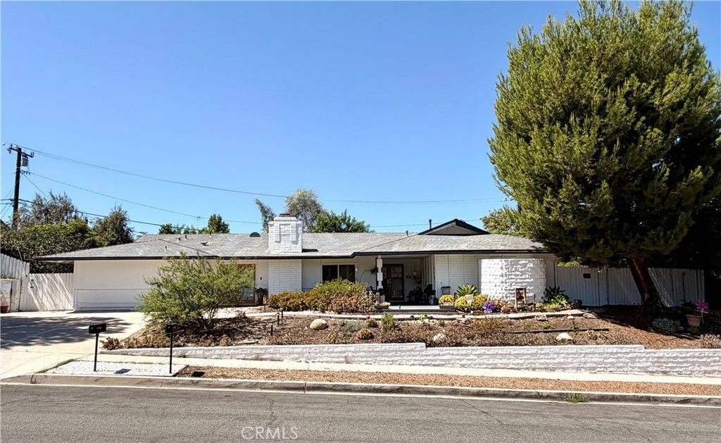 1065 Warwick, Thousand Oaks, CA 91360 — exterior