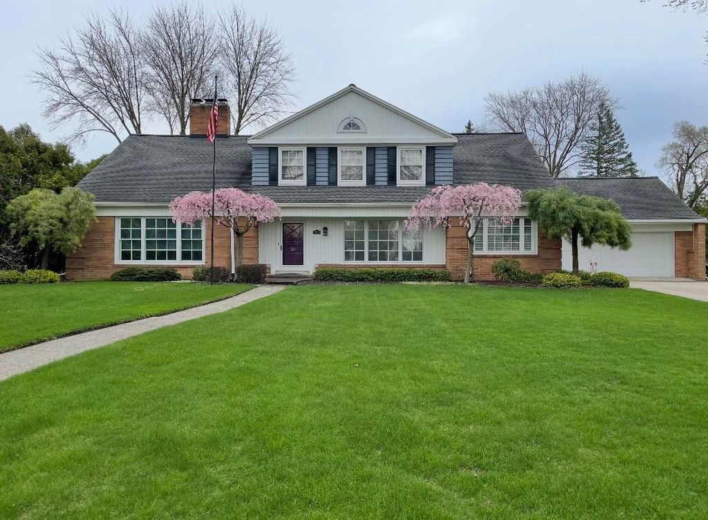 700 Park Avenue, Bay City, MI 48708