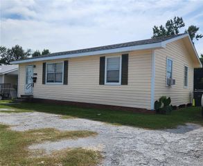 2720 CYPRESS Street, Lake Charles, LA 70601