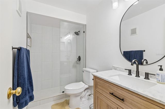 9785 86TH AVENUE 9785, Seminole, FL 33777