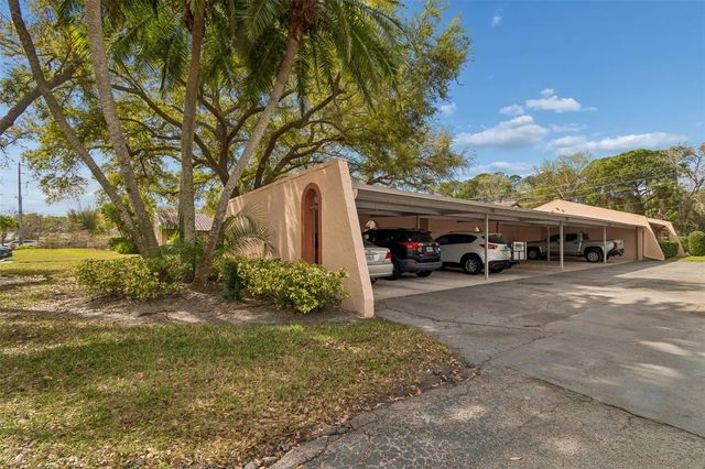 9785 86TH AVENUE 9785, Seminole, FL 33777