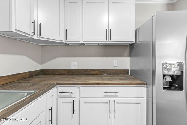 2383 Burgaw Highway, Jacksonville, NC 28540