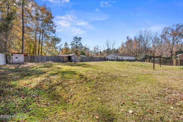 2383 Burgaw Highway, Jacksonville, NC 28540